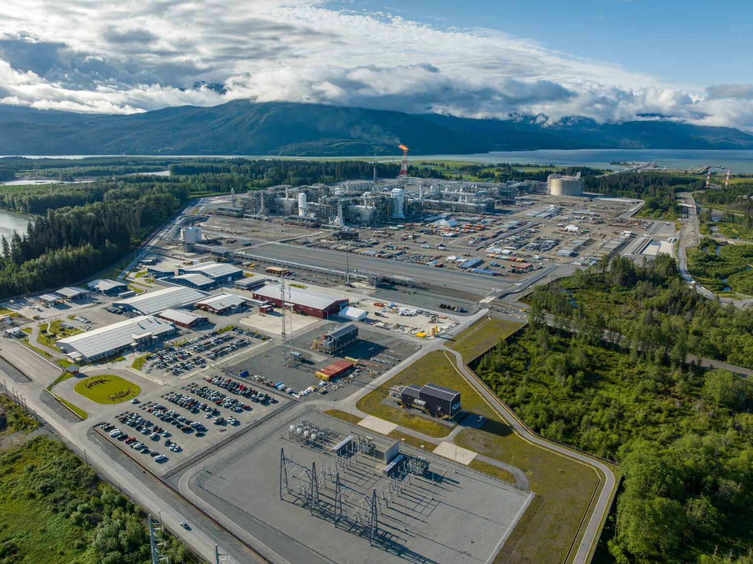 カナダのLNG Canada社向けLNG Canada第2期拡張計画の基本設計のアップデート役務を受注 | 日揮ホールディングス株式会社のプレスリリース