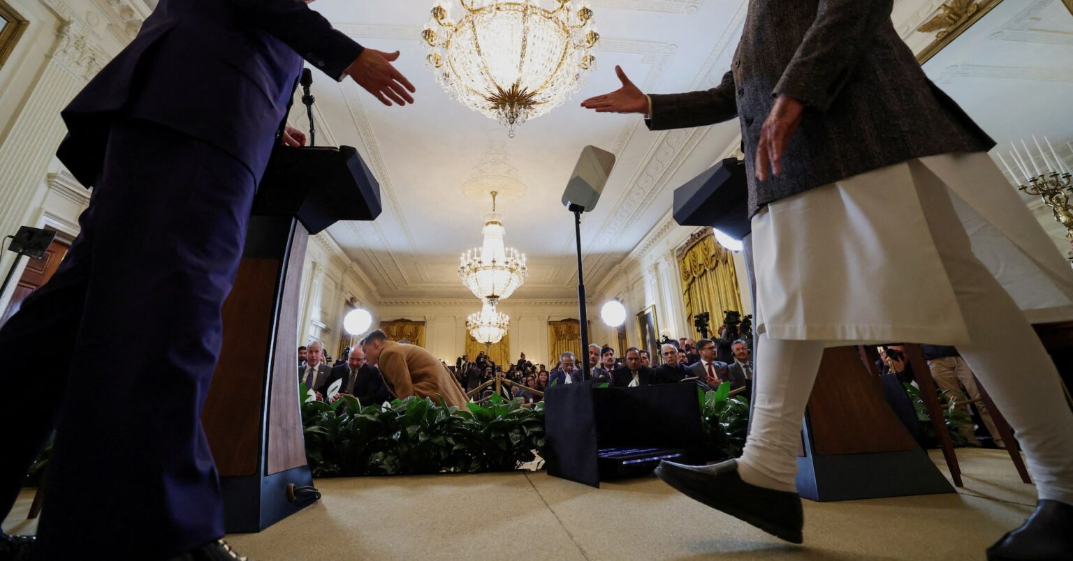 インドに25％追加関税、トランプ氏が大統領令署名　ロシア産原油輸入を非難 | ロイター