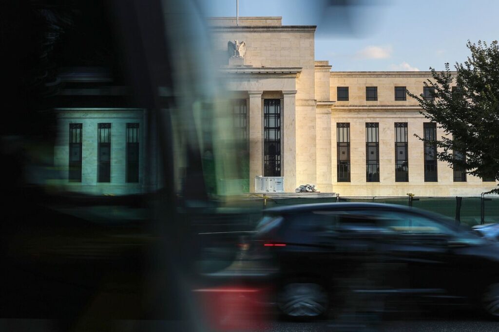 暫定的なＦＲＢ理事の指名を、トランプ氏に側近が助言－関係者 - Bloomberg