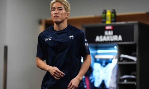 【UFC】朝倉海、“タイ修行”の練習パートナーとのツーショット写真を公開、充実の表情で2戦目へ「I'm ready!!」
