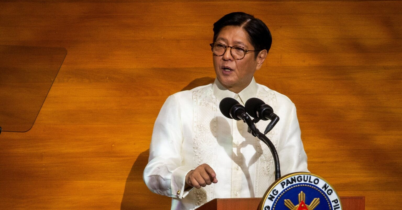 中国がフィリピン非難、台湾有事なら「巻き添え」とマルコス大統領 | ロイター 中国がフィリピン非難、台湾有事なら「巻き添え」とマルコス大統領 | ロイター