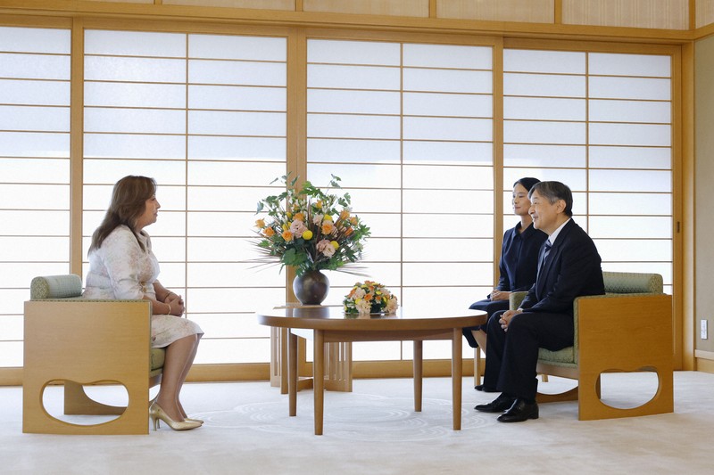 ペルーのボルアルテ大統領と会見される天皇陛下＝皇居・御所で2025年8月8日午後4時7分（代表撮影）