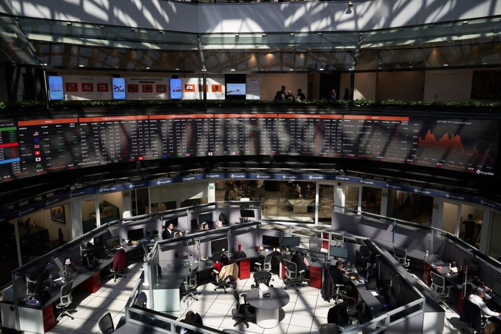 トランプ関税、国際株に追い風－不確実性で米国株の独走は終わりへ - Bloomberg