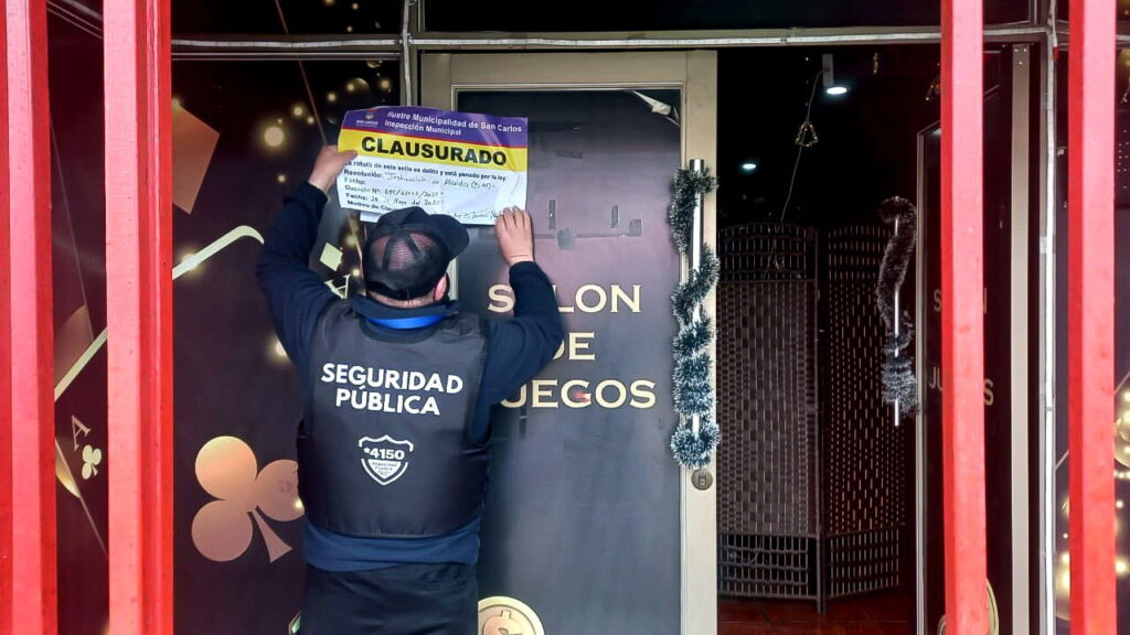 El Municipio de San Carlos clusuró siete locales que operaban tragamonedas ilegales |ヨゴネット ラテンアメリカ