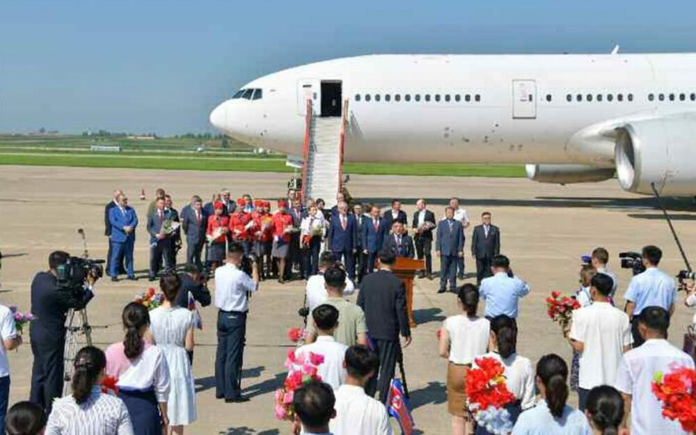 「モスクワ―平壌便が完売」とされたが…実際は「機内ガラガラ」　写真枚　国際ニュース：AFPBB News