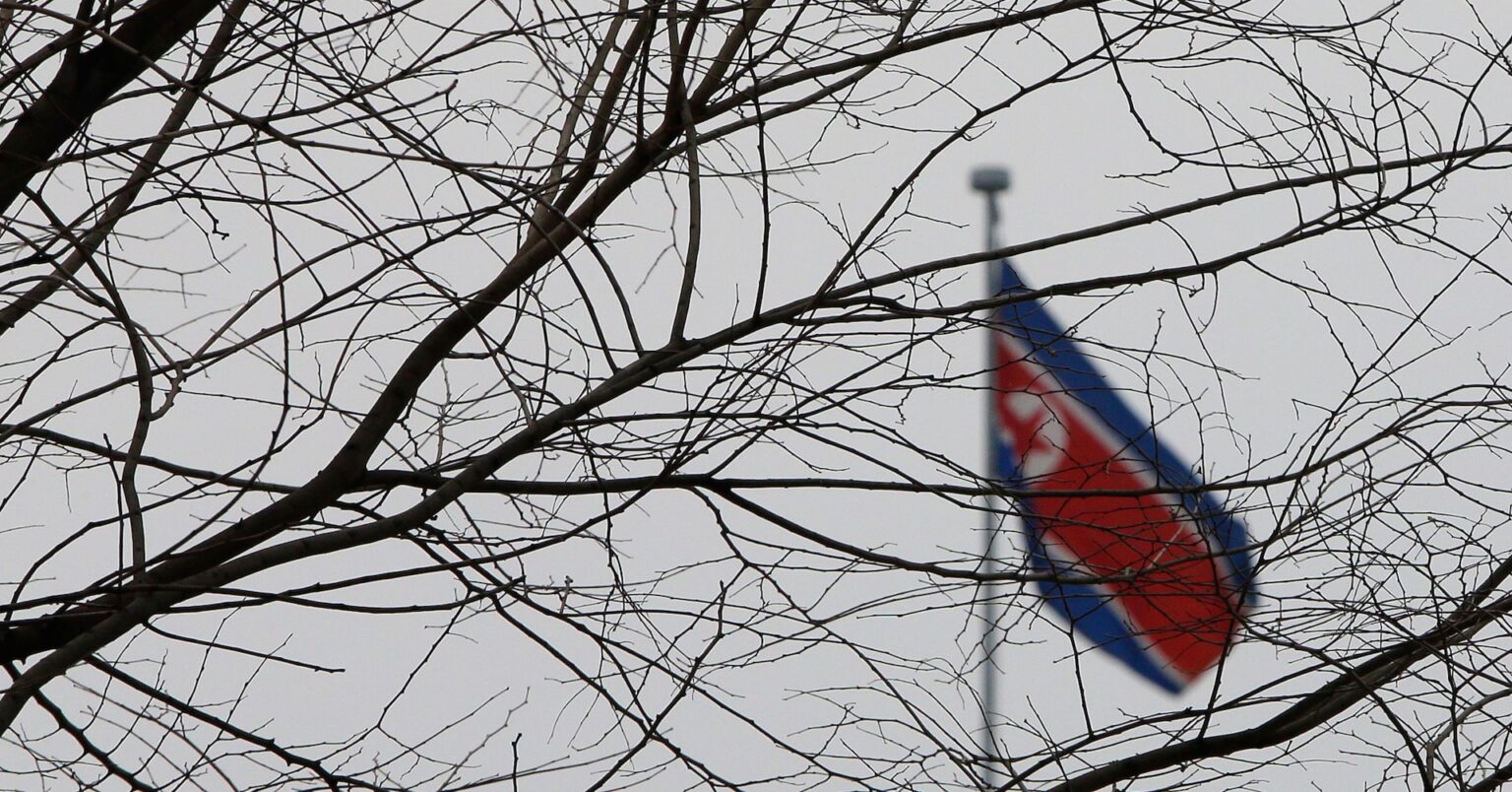 北朝鮮、米韓演習を非難　「断固とした」対抗措置警告 | ロイター