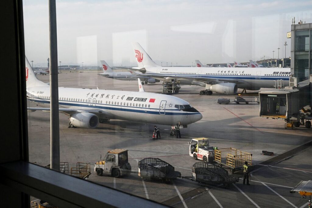 インドと中国、来月にも直行便再開の見通し－両国に関係改善の兆候 - Bloomberg