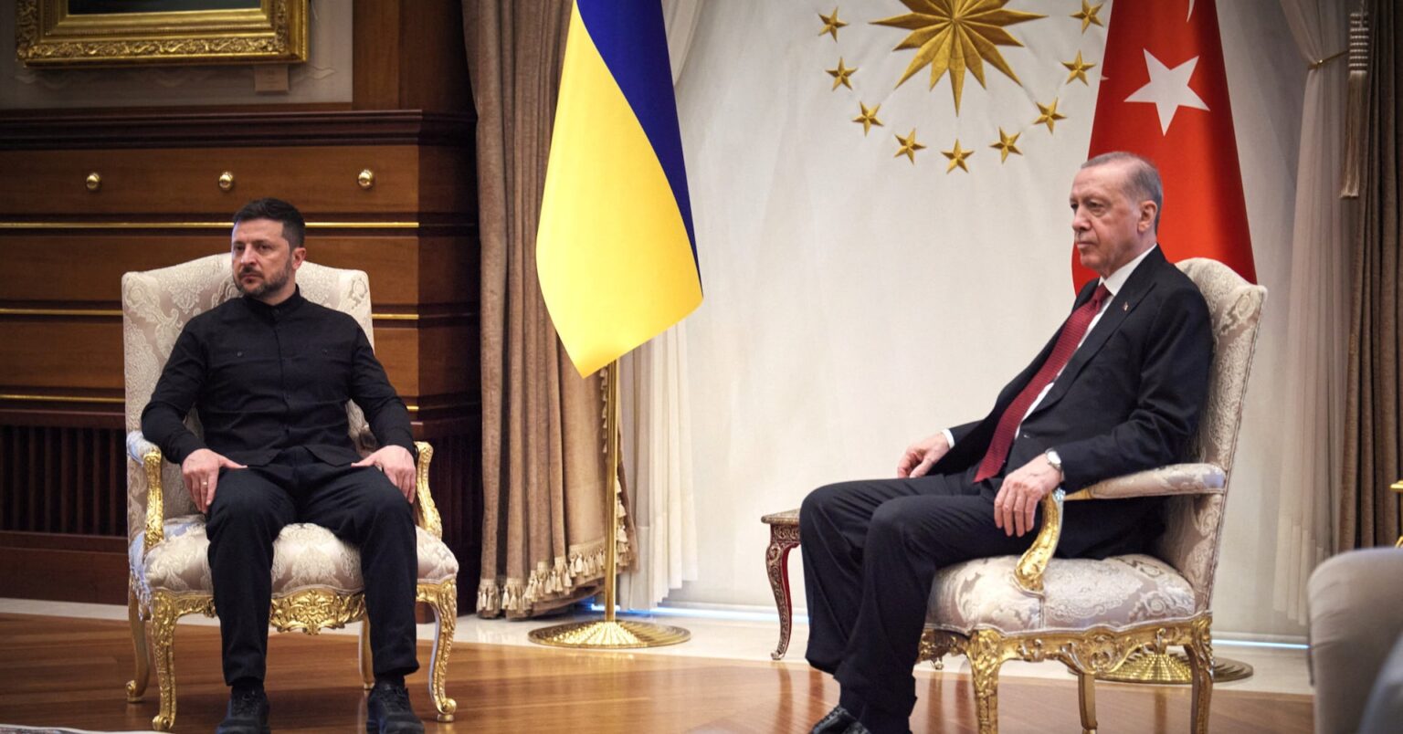ゼレンスキー氏、トルコ・カタール首脳と協議　米ロ会談前に各国と電話会談継続 | ロイター