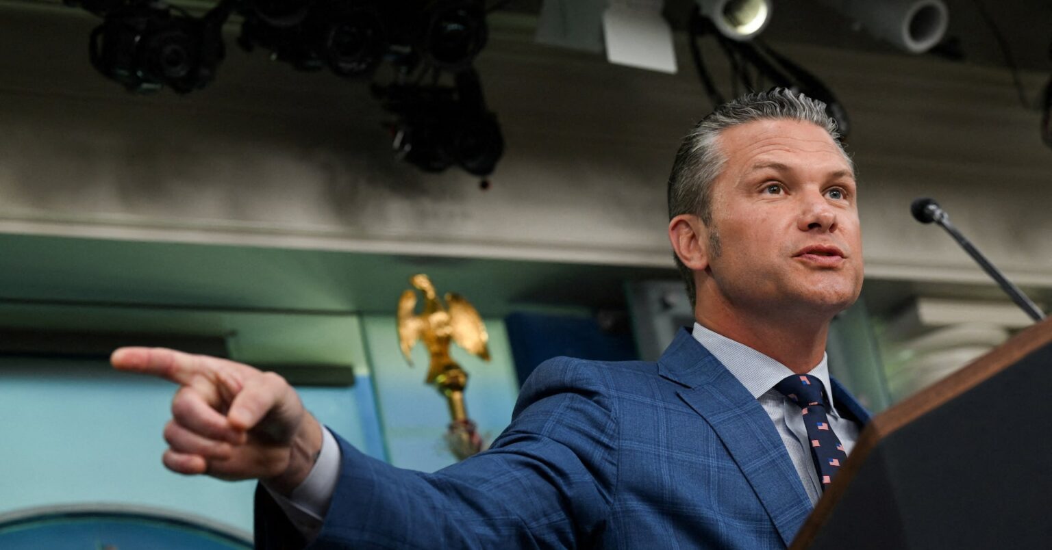 米国防長官は女性参政権支持、引用動画巡り国防総省が釈明 | ロイター