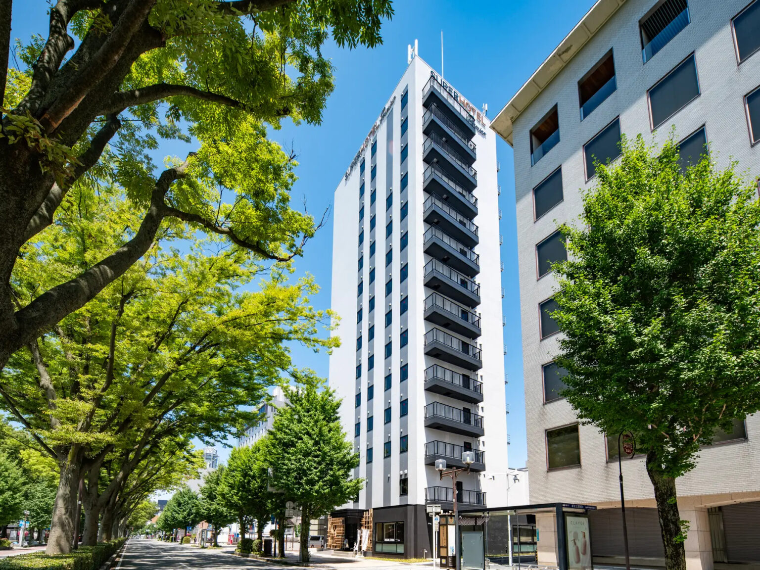 「スーパーホテルPremier富山・城址公園前」開業。富山城目の前、朝食に地元グルメ - トラベル Watch