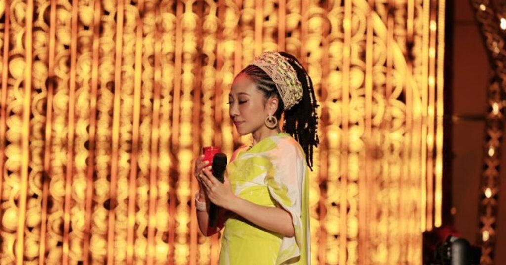 ORICON NEWS：平和への願いを歌に乗せて　MISIA、地元・長崎で19曲熱唱『CANDLE NIGHT』 | 毎日新聞