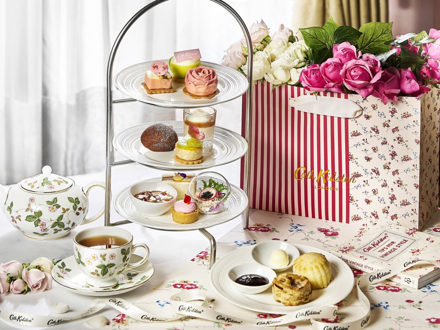 【ザ・リッツ・カールトン大阪】英国のライフスタイルブランド「Cath Kidston（キャス キッドソン）」とのコラボレーションアフタヌーンティーを9月8日（月）より開催 | マリオット・インターナショナルのプレスリリース