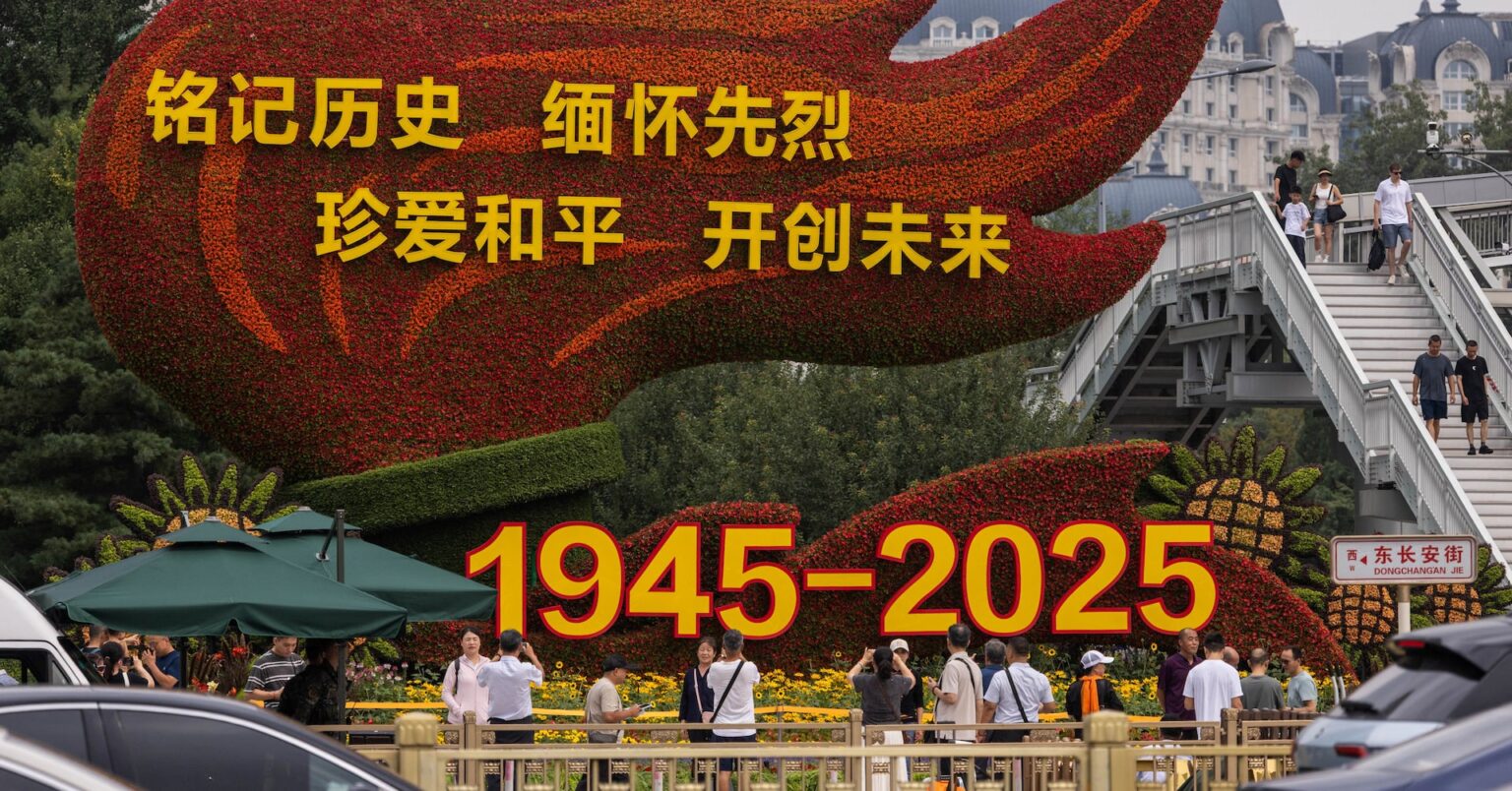 中国、大規模軍事パレードを来月実施　数万人参加へ | ロイター