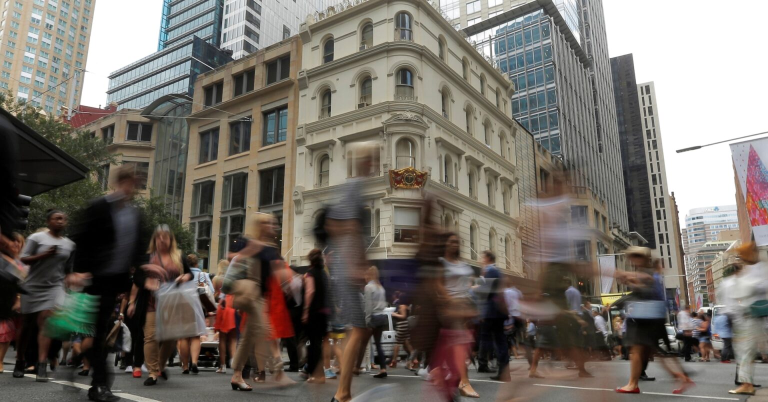 豪6月失業率は3年半ぶり高水準、8月利下げ観測高まる | ロイター