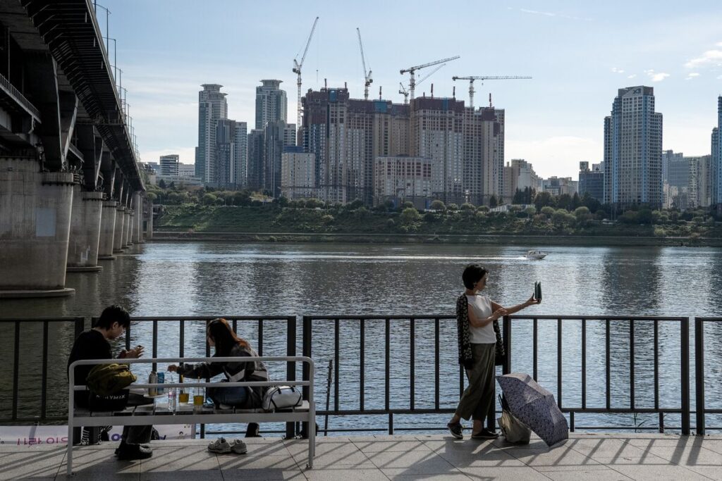 韓国、外国人の不動産購入に26日から新規制導入－価格抑制目指す - Bloomberg