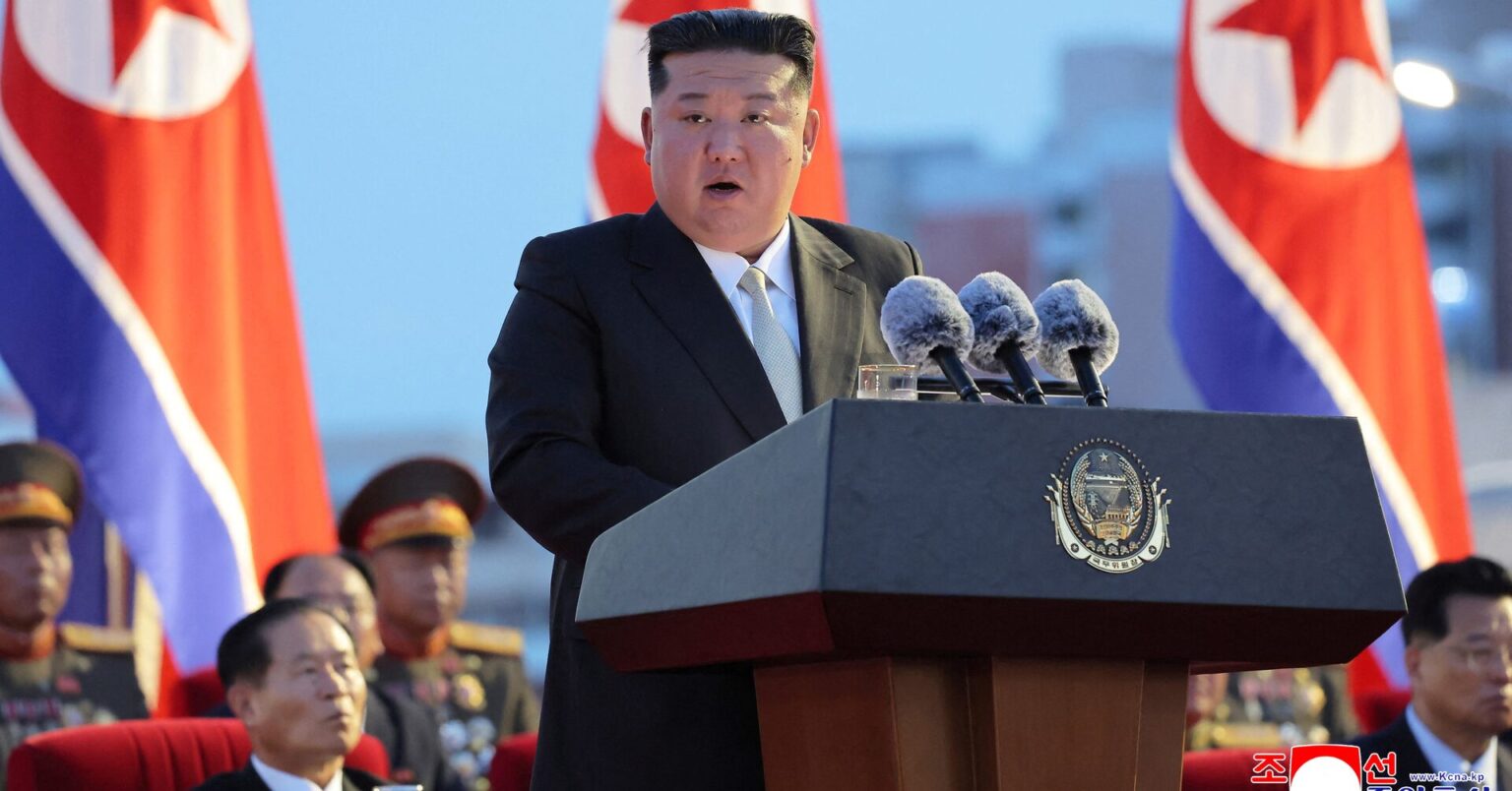 金正恩氏、ロシア派遣の兵士らに勲章授与＝朝鮮中央通信 | ロイター