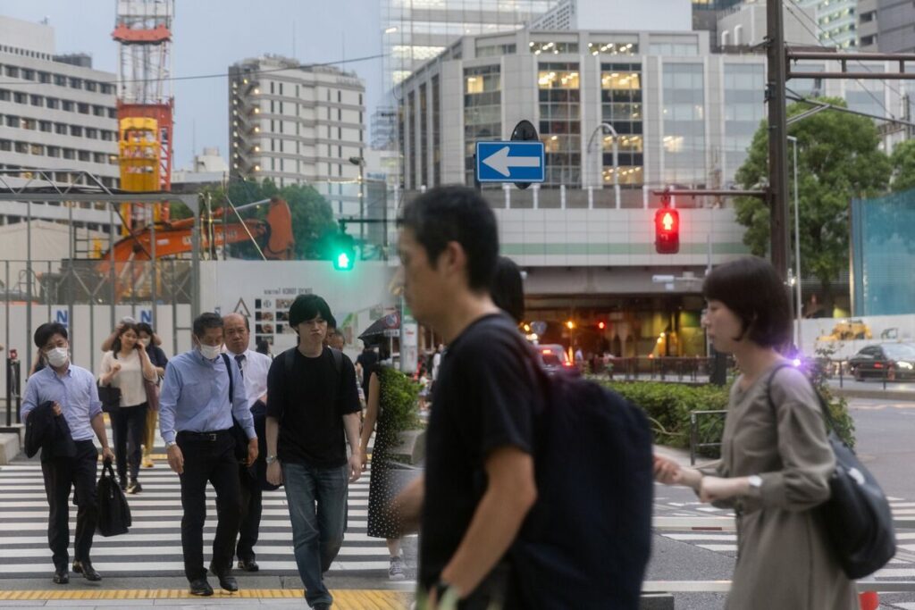 30年債利回りが過去最高更新、財政悪化懸念で売り－3.21％に上昇 - Bloomberg