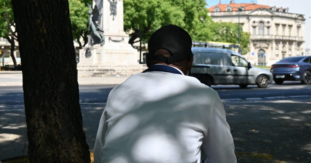 「祖国はもう安全じゃない」 ポルトガルへ逃れた米国人 抱いた憂い - 毎日新聞