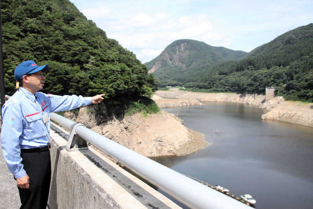 宮城の鳴子ダム 貯水率ゼロでも大丈夫? 猛暑が続いても干上がらない? - 河北新報オンライン