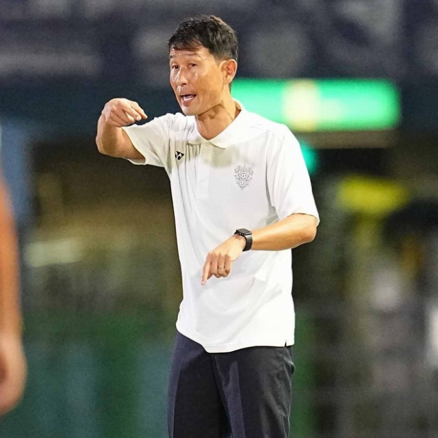 ９戦負けなしも「それはいらない」ときっぱり。10人の清水にドロー。アビスパ指揮官は「勝てない、強くない」と悔しがる