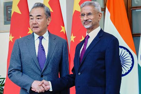 中印関係改善向け外相会談 モディ首相訪問地ならしも | 全国のニュース | 福井新聞ONLINE