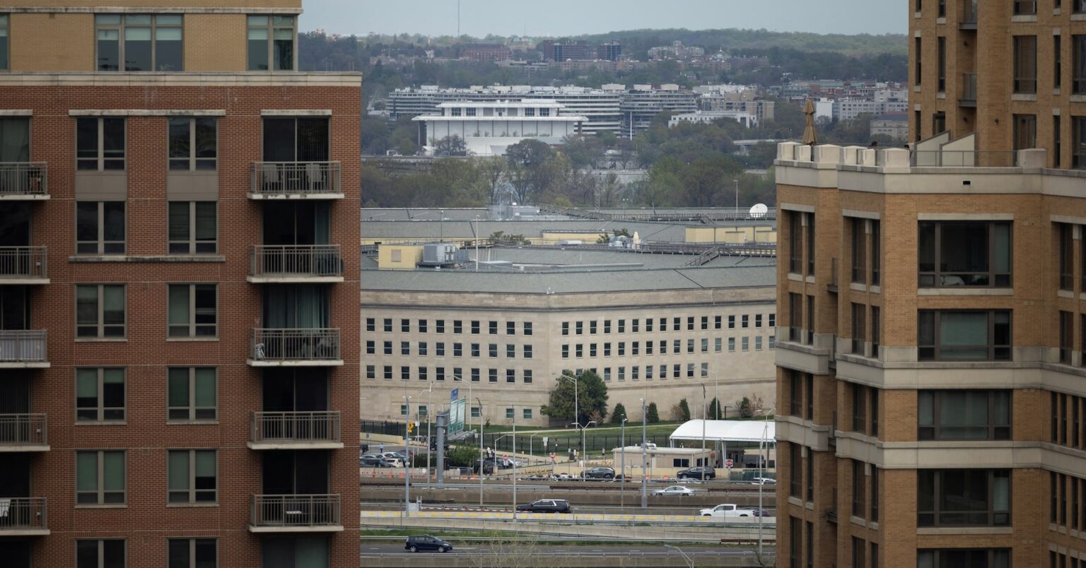 米、シカゴへ州兵数千人9月動員も　国防総省が計画策定中＝ＷＰ | ロイター