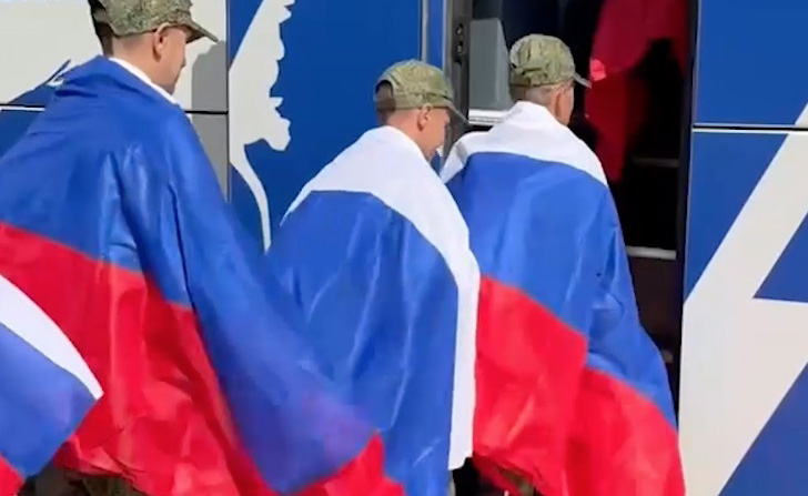 ロシアとウクライナが戦争捕虜交換、双方から各146人－民間人数人も - Bloomberg