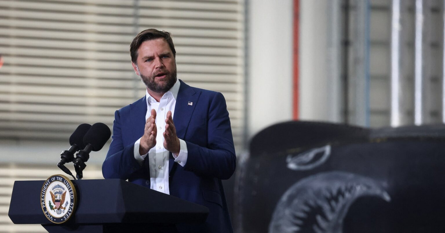 米副大統領「ロシアは大きな譲歩した」、和平前進に自信 | ロイター