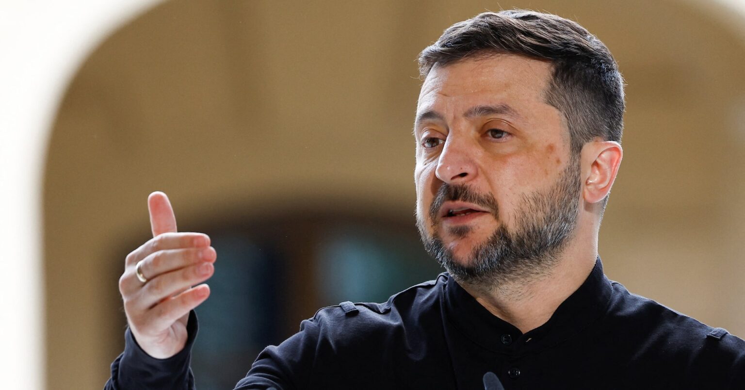 プーチン氏との会談、トルコや湾岸・欧州諸国で開催の可能性＝ゼレンスキー氏 | ロイター