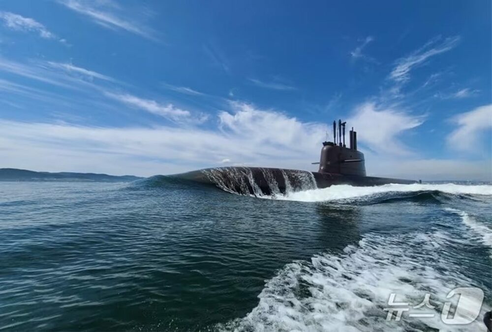 韓国勢がカナダ潜水艦事業の最終候補に…ハンファ×HD現代が連携強化　写真枚　国際ニュース：AFPBB News