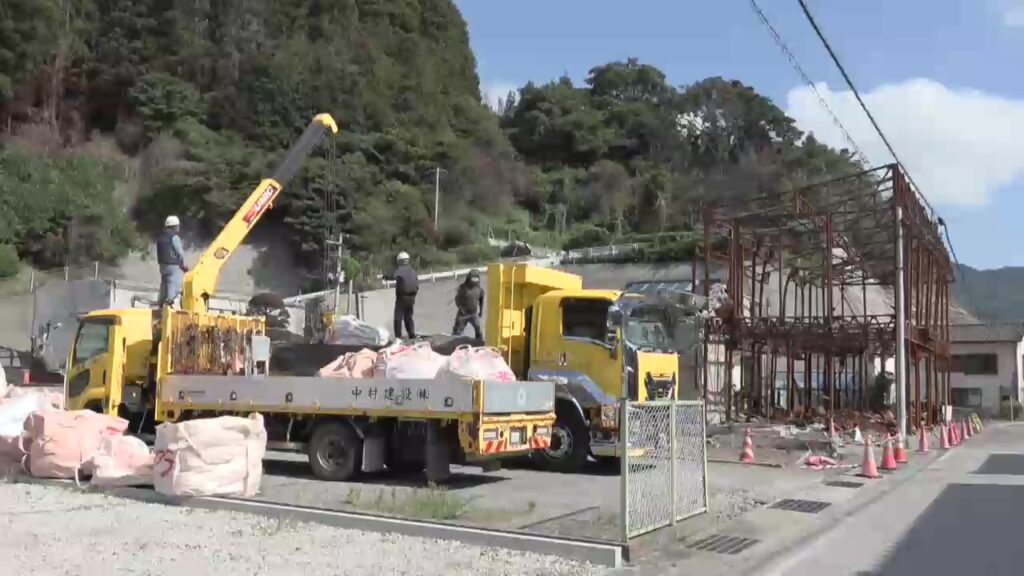 山林火災のがれき仮置き場が稼働開始 リサイクル処理へ 岩手県大船渡市（岩手めんこいテレビ） - Yahoo!ニュース - Yahoo!ニュース