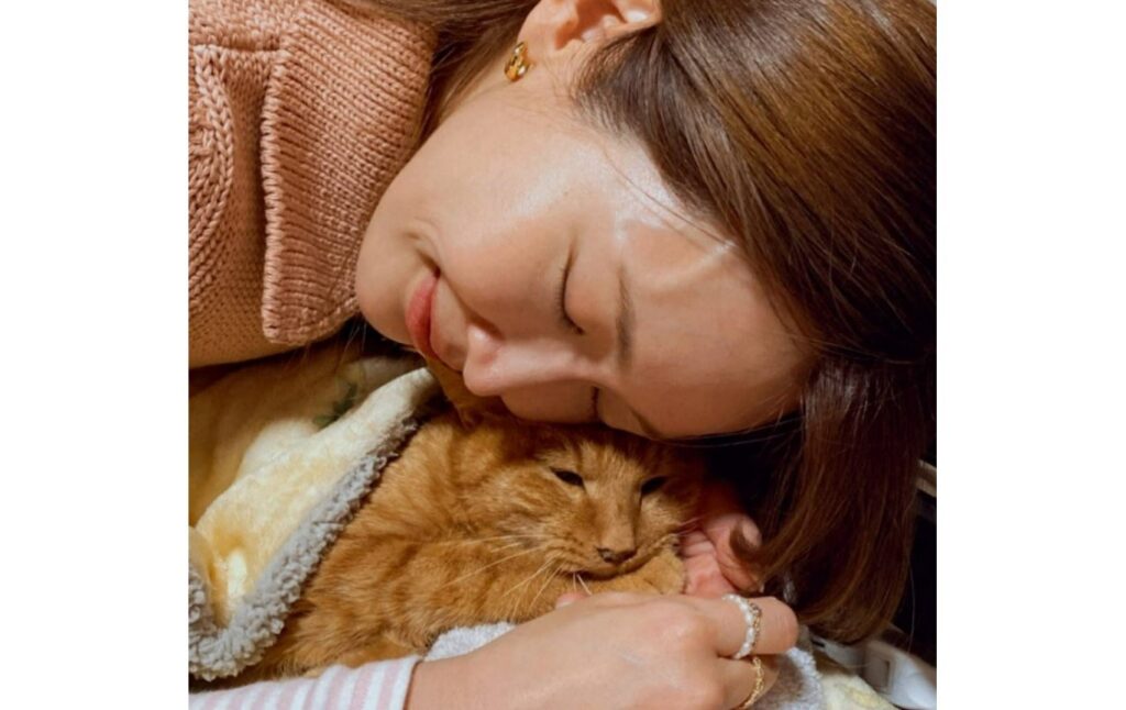 【 紗栄子 】 「輪島にて、迷い猫の捜索に参加しています」　能登半島地震や、豪雨災害の際に「お家からいなくなってしまった猫たちを探す活動です」（TBS NEWS DIG Powered by JNN）