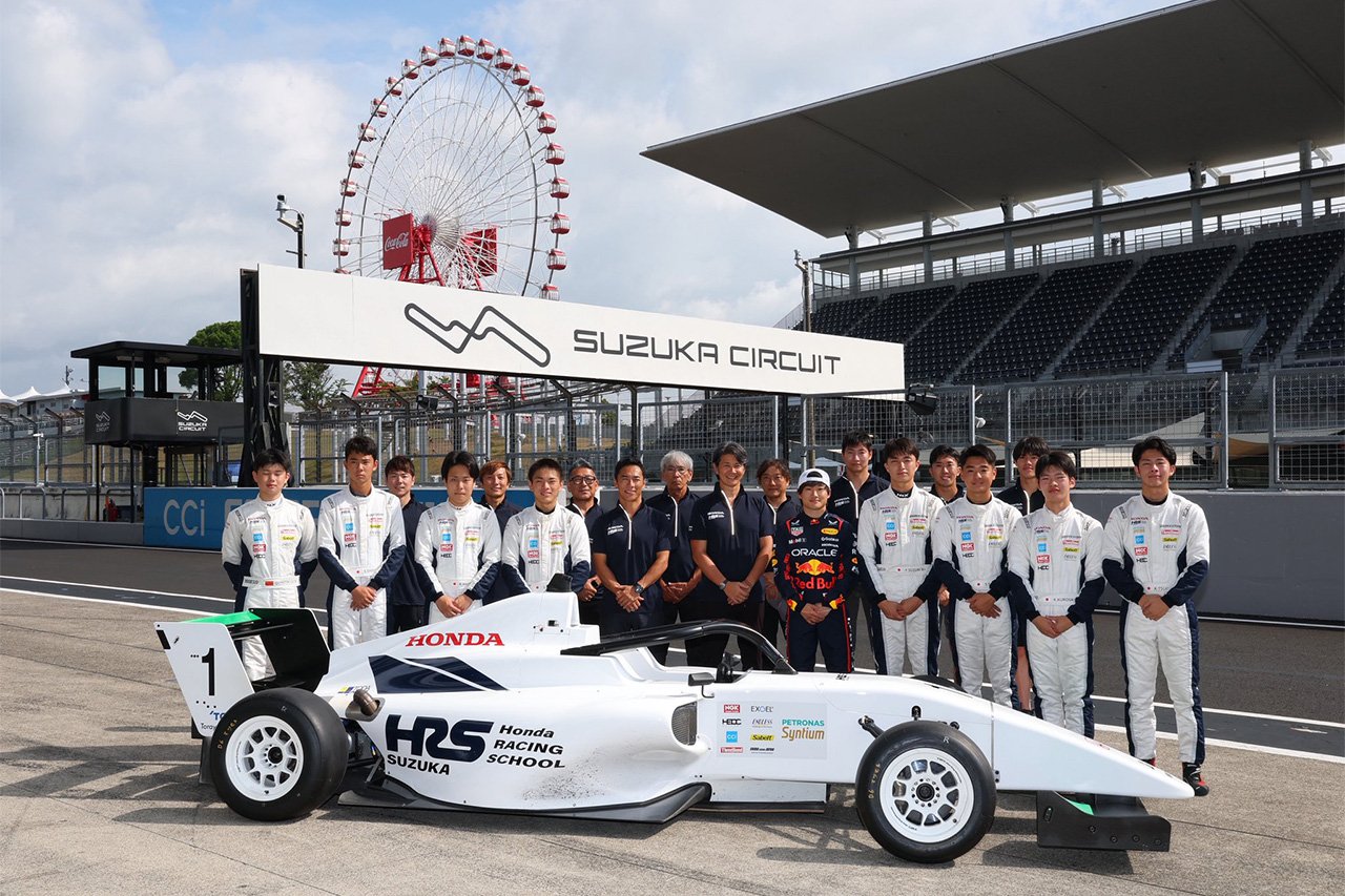 角田裕毅 F1夏休み中にホンダ・レーシング・スクール鈴鹿にサプライズ登場