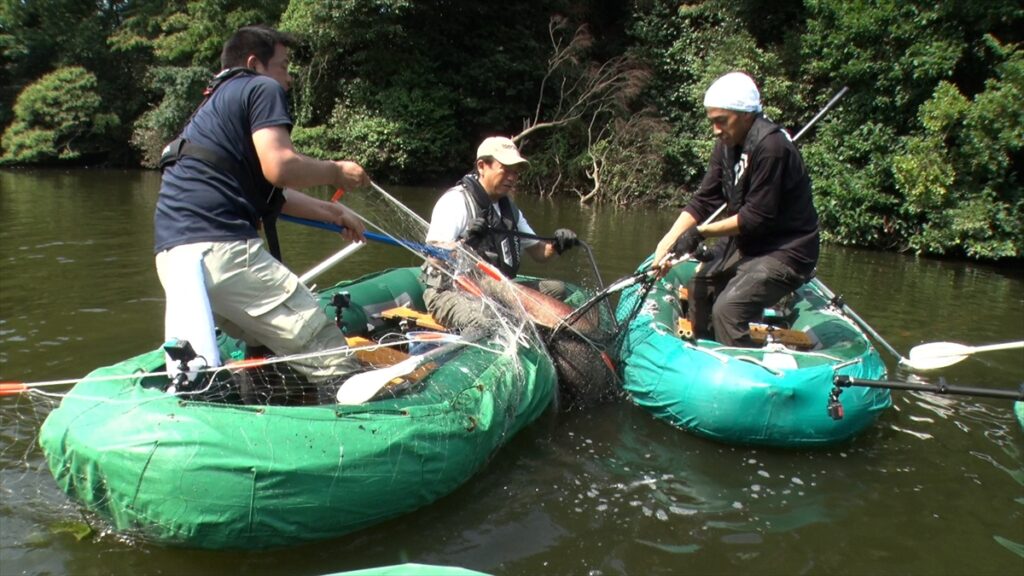『ザ！鉄腕！DASH!!』富山の城跡に潜む外来魚“お堀の潜水艦”捕獲大作戦　城島茂、横山裕、松島聡、草間リチャード敬太らが奮闘（TV LIFE web） - Yahoo!ニュース