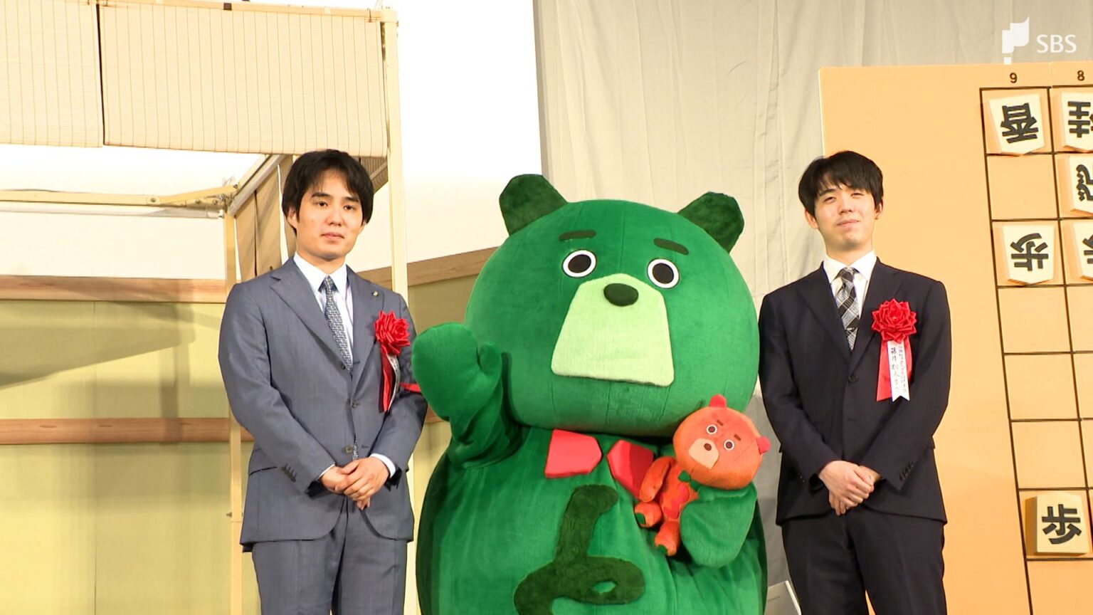 藤井聡太七冠の対局に約1000人のファンが熱視線 将棋日本シリーズ静岡で大会（静岡放送（SBS）） - Yahoo!ニュース