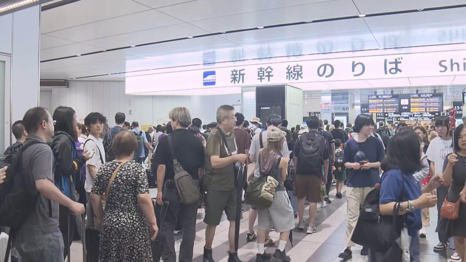 「新幹線動かなくて一泊…」広島駅混雑 広島-博多間新幹線運転再開 夜遅くまで土砂災害に警戒を（HOME広島ホームテレビ） - Yahoo!ニュース - Yahoo!ニュース