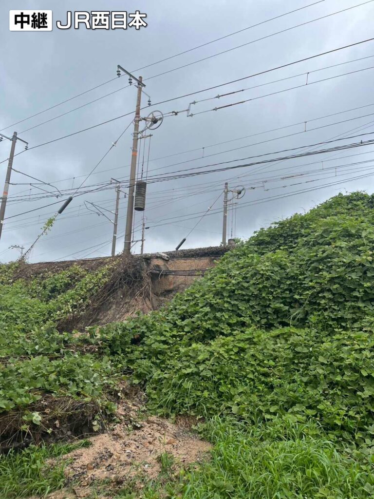 JR山陽線 線路のり面の土砂が流出…長府〜新下関駅間（山口県下関市） 12日も終日運転取りやめに（ｔｙｓテレビ山口） - Yahoo!ニュース - Yahoo!ニュース