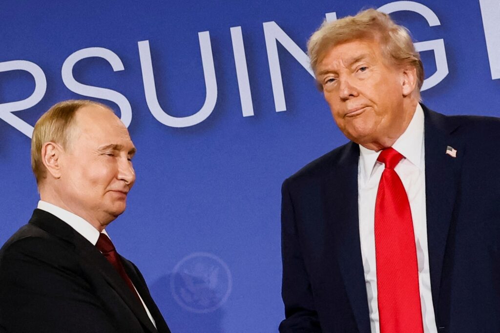 トランプの大失態！プーチンに手玉を取られ、二次関税も裏目に…中国・インドはますますロシアと結束へ（Wedge（ウェッジ）） - Yahoo!ニュース