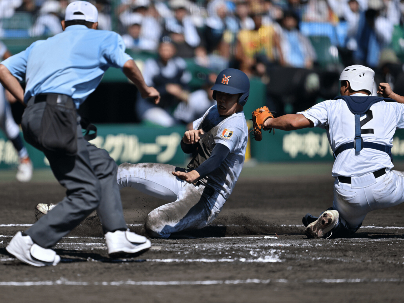 甲子園で“2つの誤審疑惑”「白線の上にボールが落ちた…」横浜vs県岐阜商、波乱のウラ側…密着記者が聞いた、県岐阜商の証言「監督に怒られるので…」（Number Web） - Yahoo!ニュース