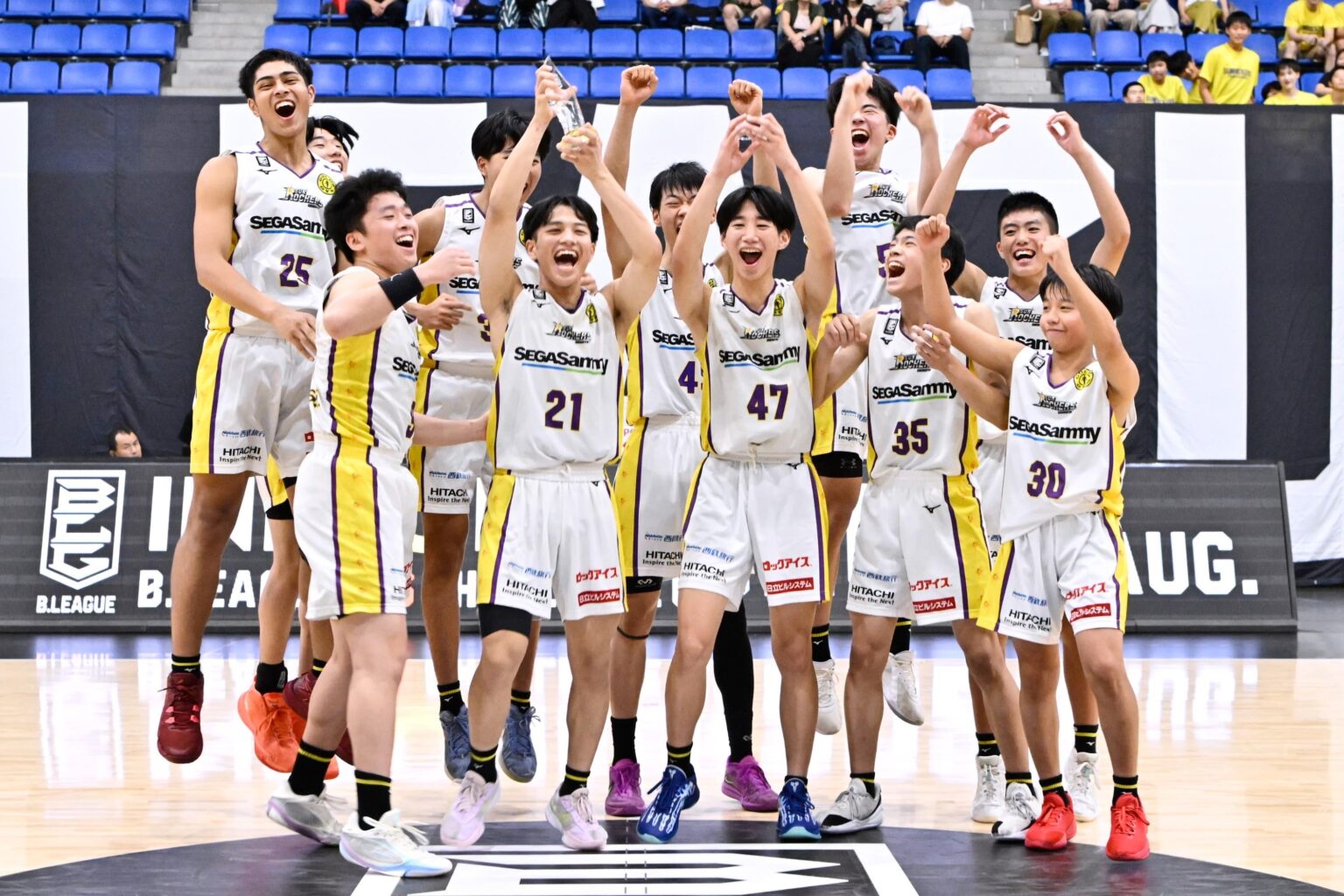 サンロッカーズ渋谷 U16が優勝！ 予選グループで敗れたライジングゼファー福岡 U16 にリベンジ[インフロニア B.LEAGUE U16 CHALLENGE CUP 2025 Aug.]
