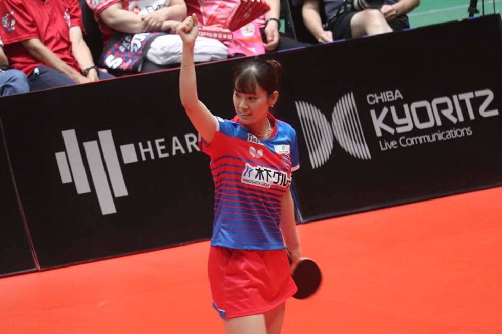 長﨑美柚 、躍進のサウスポーが逆転勝利につなげた“渋さ”　個人契約締結のKA神奈川は「自分を大切にしてくれるチーム」【Tリーグ】 | 卓球 | スポーツブル (スポブル)