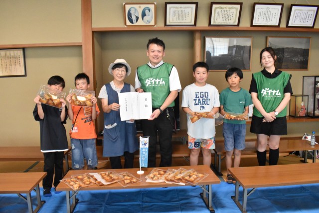 子ども食堂へ三陸常磐のご飯贈る　ダイナム静岡伊東店 / 伊豆新聞デジタル