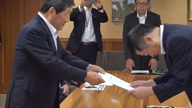 高専設置の検討委 「新たな教育機関を設置すべき」 県に報告書を提出 山梨（YBS山梨放送） - Yahoo!ニュース