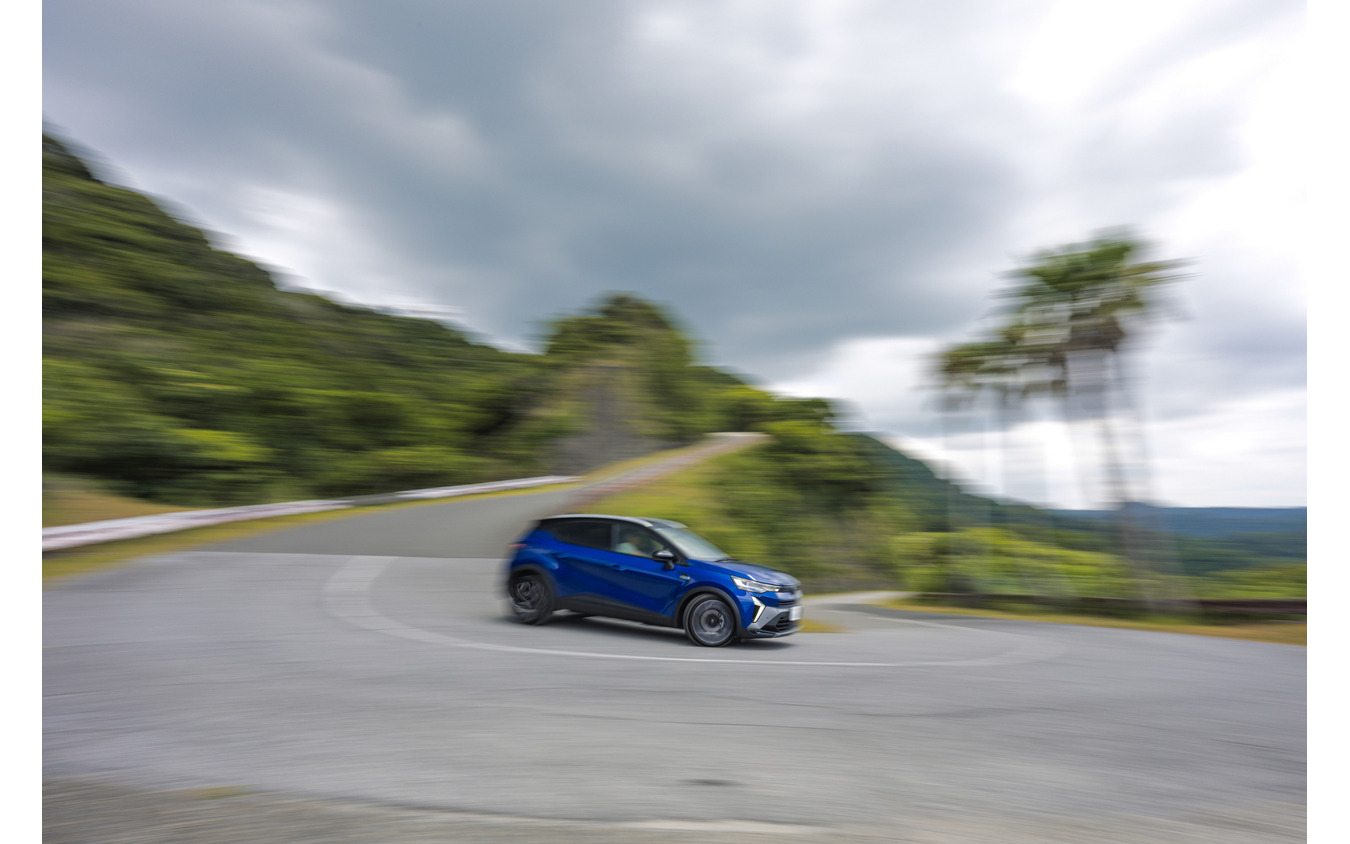 新型 ルノー『キャプチャー エスプリ アルピーヌ』