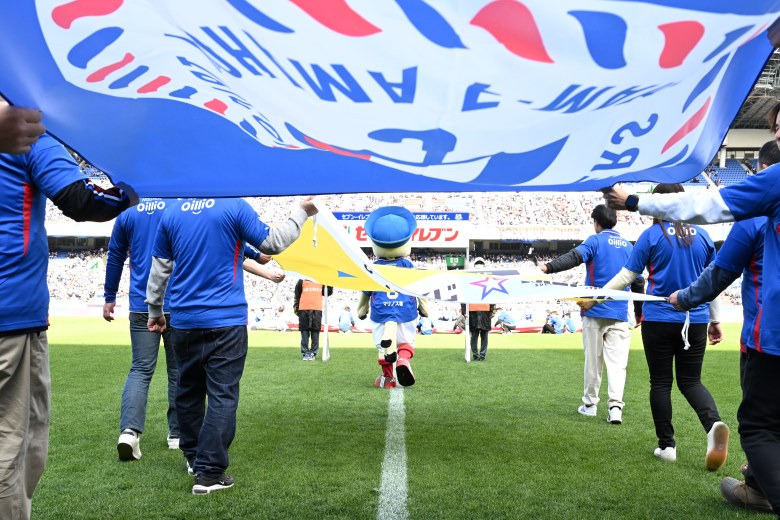 トリコロールメンバーズフラッグベアラー