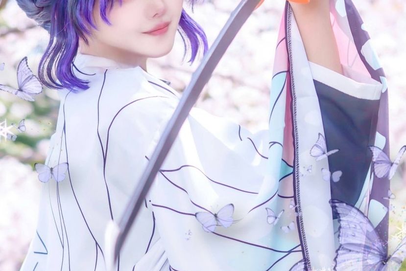『鬼滅の刃』「胡蝶しのぶ」のコスプレイヤーが美しすぎ！ 桜舞う中での美麗ショットに「見惚れる」 - マグミクス