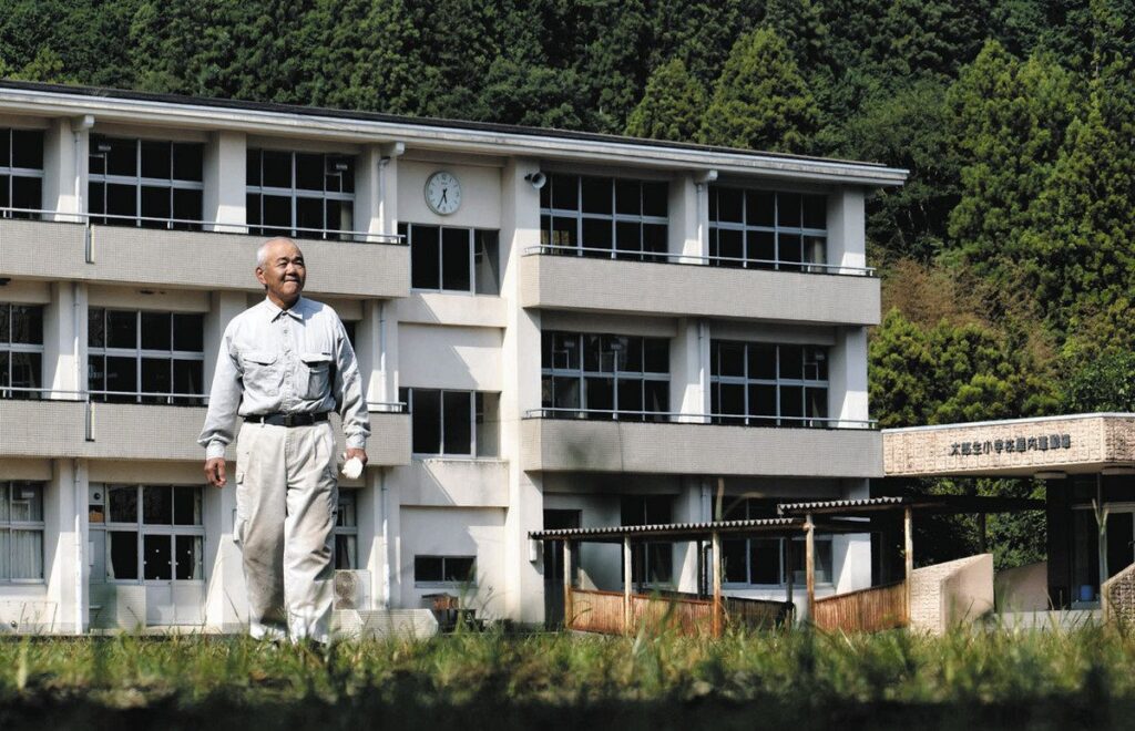 止まったままの校舎の時計「まさかこんなに人が減るとは」 人口減少、三重県内4割が「消滅可能性自治体」：中日新聞Web - 中日新聞Web