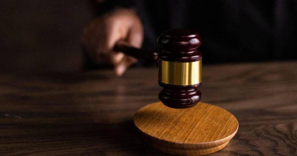 外国のタクシー運転手はザグレブの乗客を性的に攻撃し、一時停止した刑と225ユーロの費用を受け取りました