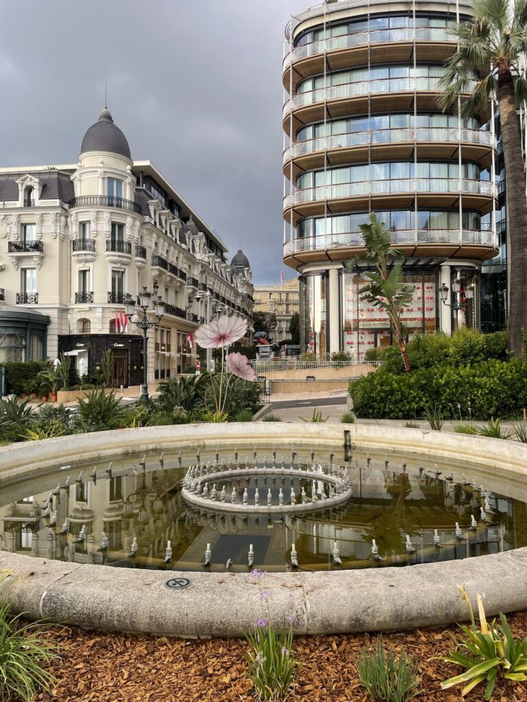 曇りの天気のモナコ