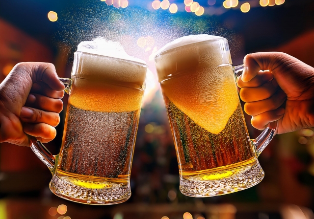 2025みやざき青島国際ビールまつり」ビールで乾杯のイメージ画像